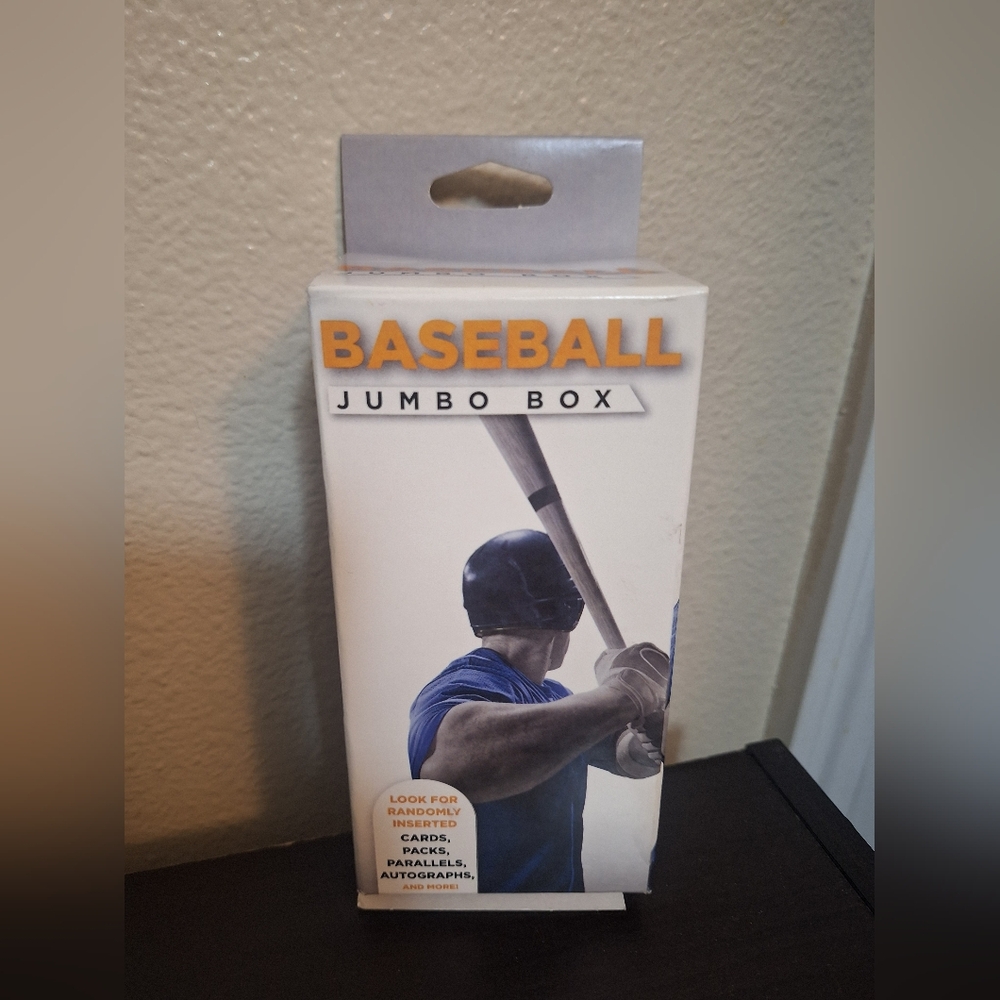 Box Of Baseball Cards Opened - Picture 1 of 4
